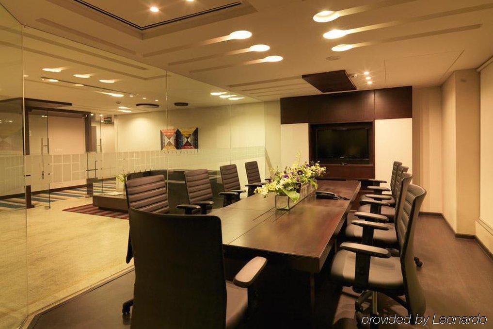 24 Tech Hotel Bangalore Esterno foto
