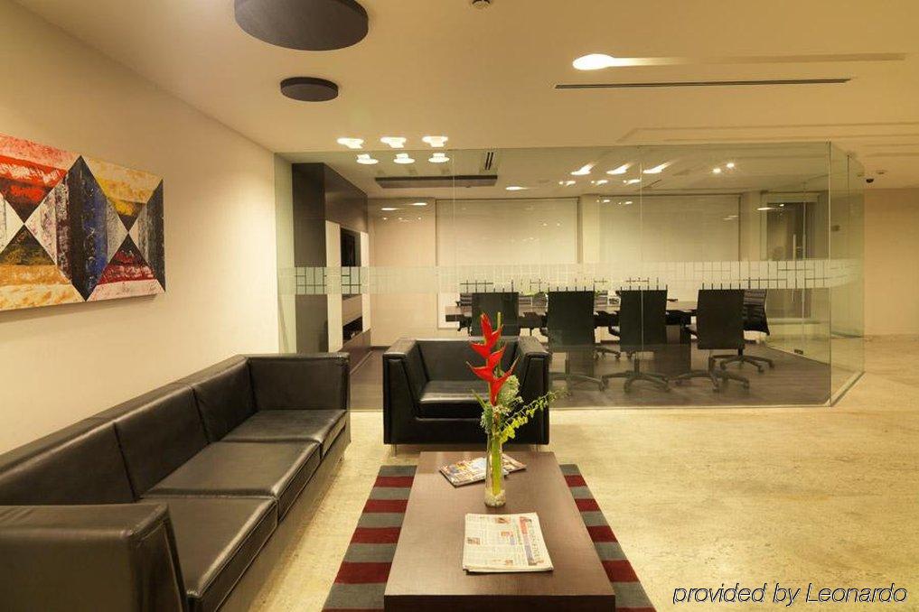 24 Tech Hotel Bangalore Esterno foto